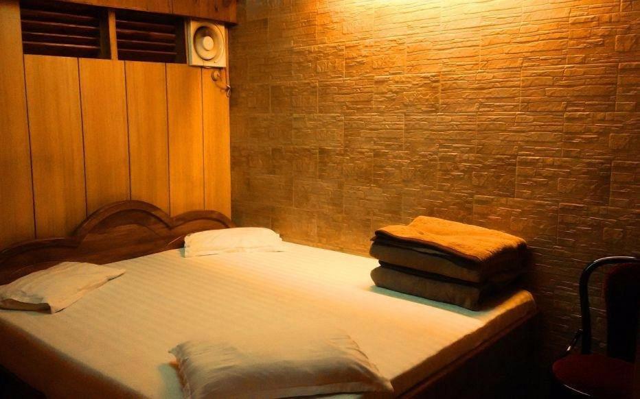 Baba Tourist Lodge Shillong Bagian luar foto