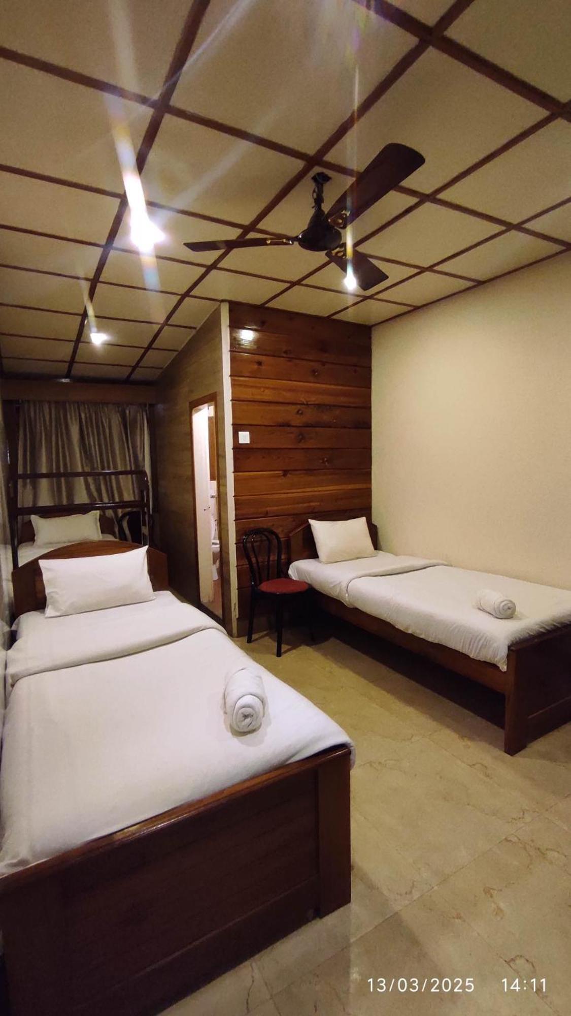 Baba Tourist Lodge Shillong Bagian luar foto